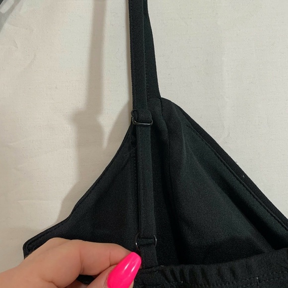 Francesca's Womens NWT Demi Ladder Trim Flounce Tank in Black - Picture 6 of 7